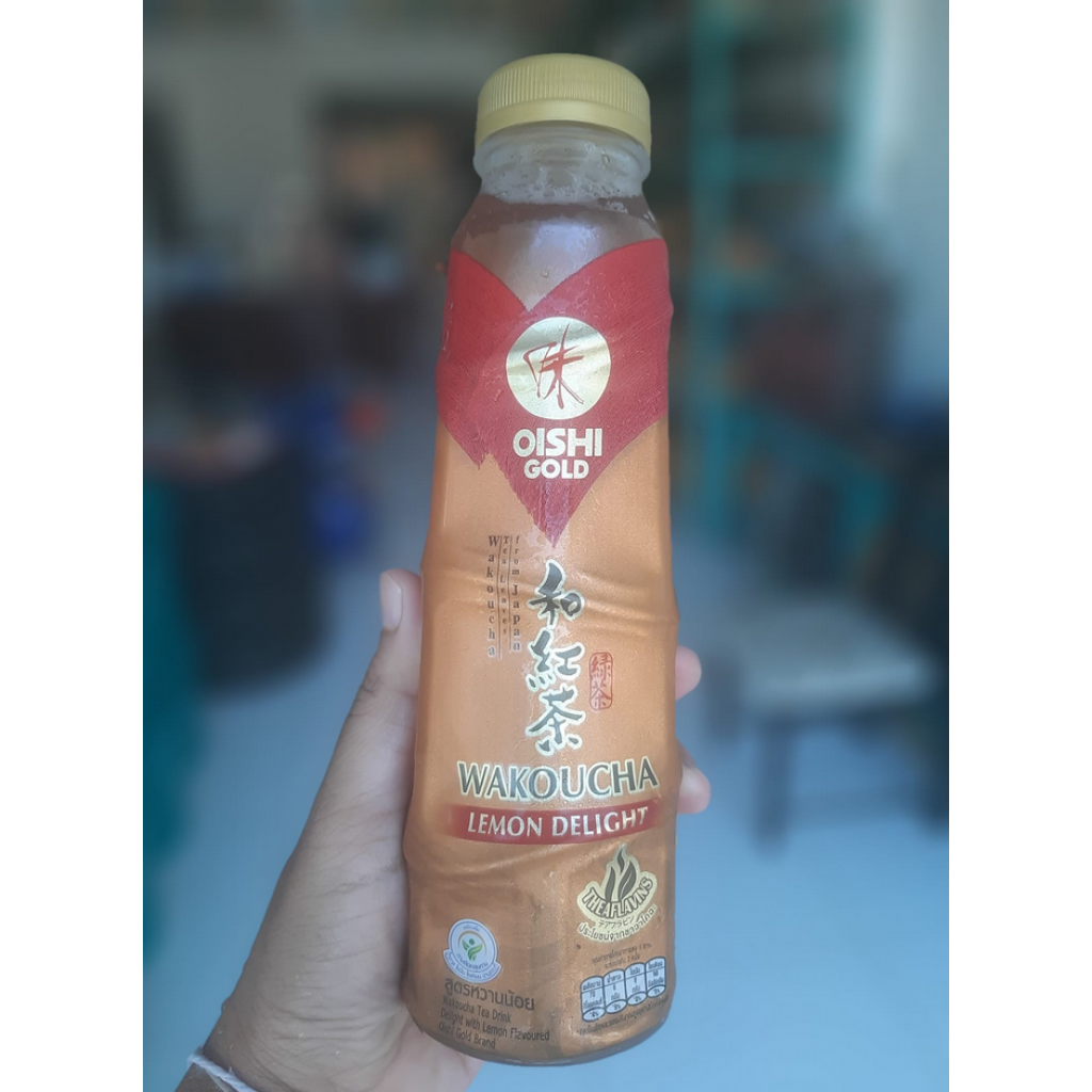 Oishi Gold Wakoucha Tea Drink Delight with Lemon Flavoured 400ml.